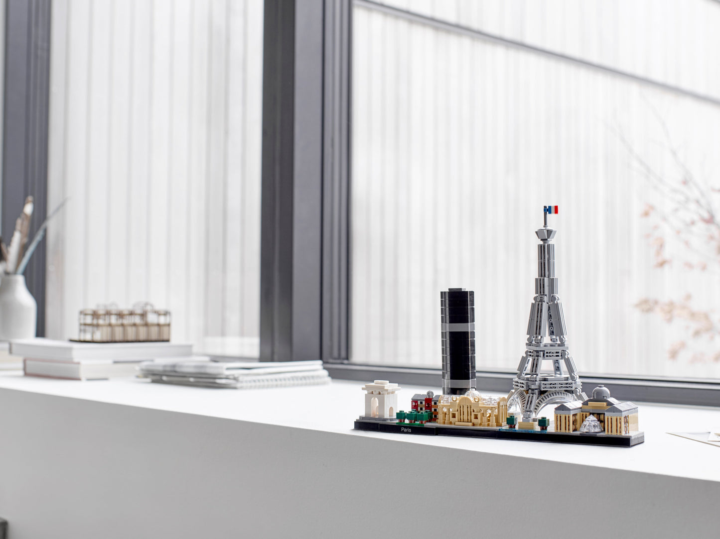 LEGO Architecture Skyline Collection 21044 Paris Building Kit (694 Piece)