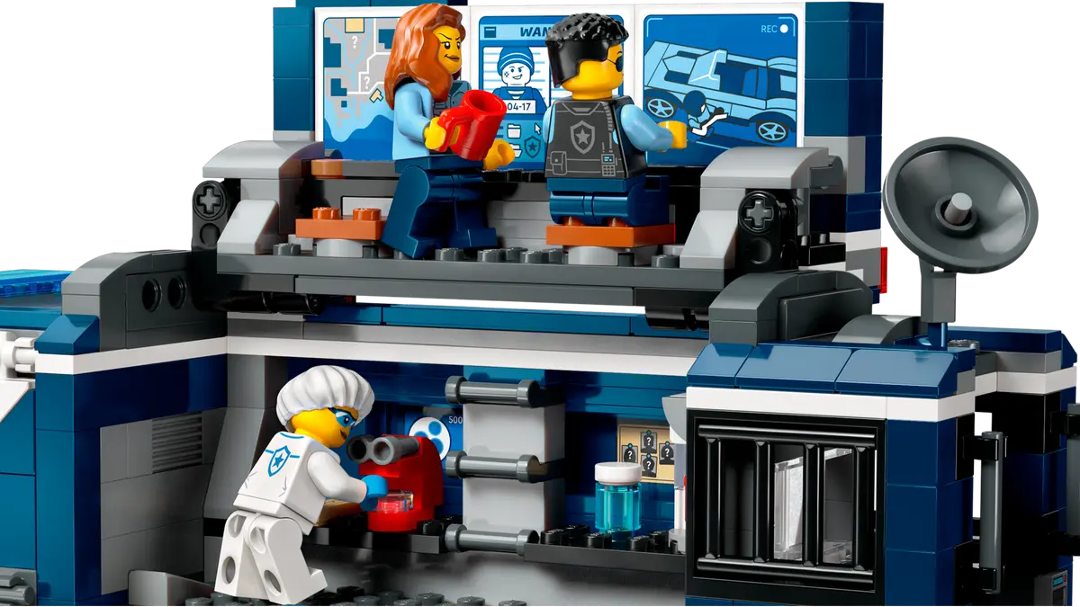 LEGO City Police Mobile Crime Lab Truck